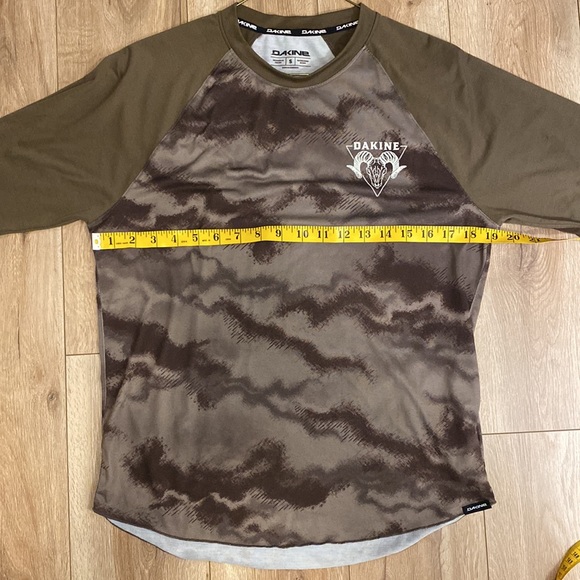 Dakine Bike Jersey, size small - Picture 8 of 9